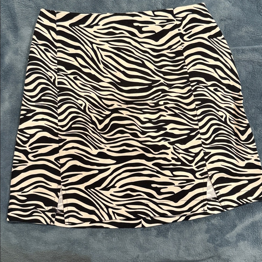 Eyeshadow Zebra Print Skirt